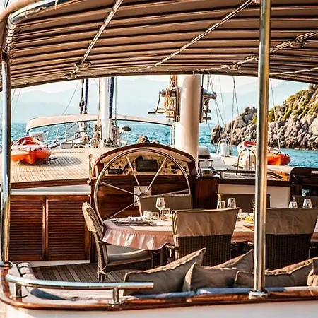 Botel Nautilus Kabin Kiralama Fethiye